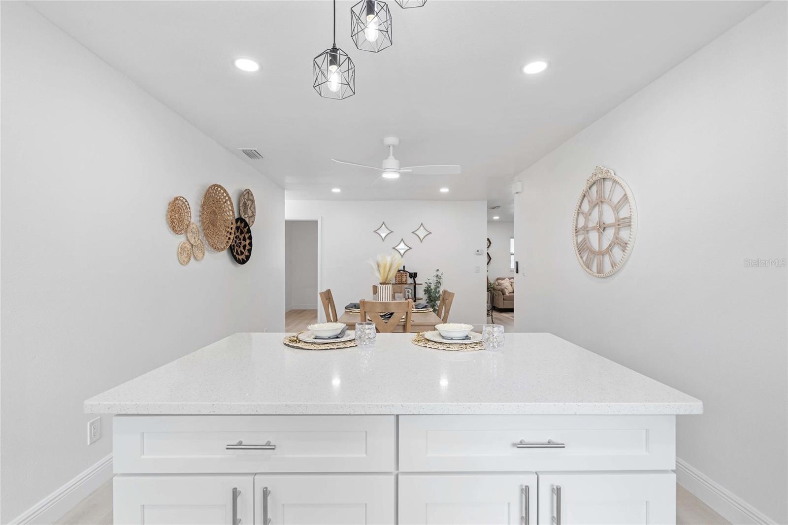 459 74TH AVE N, ST PETERSBURG, FL, 33702