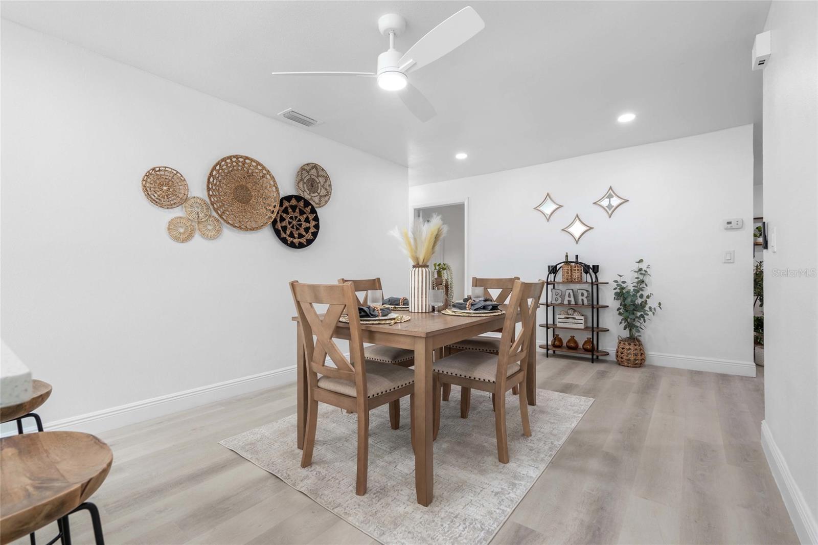 459 74TH AVE N, ST PETERSBURG, FL, 33702