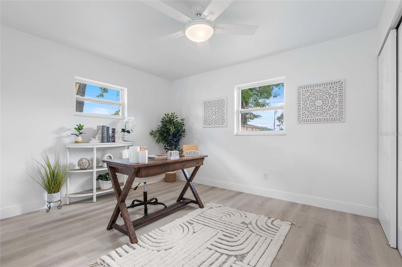 459 74TH AVE N, ST PETERSBURG, FL, 33702