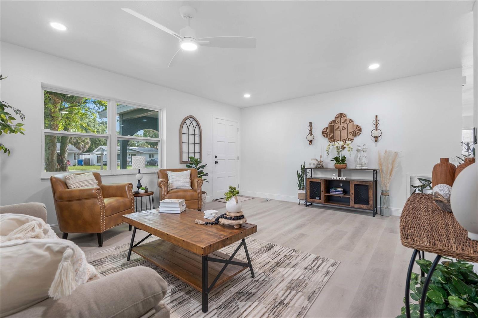 459 74TH AVE N, ST PETERSBURG, FL, 33702