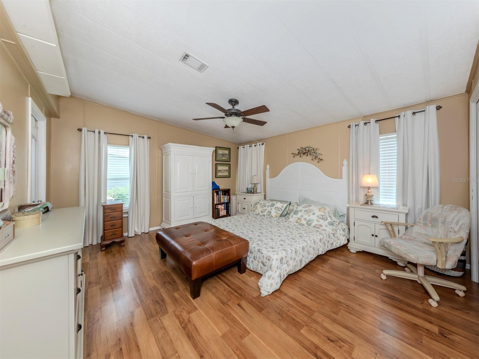 281 HARBOR ISLES DR, NORTH PORT, FL, 34287