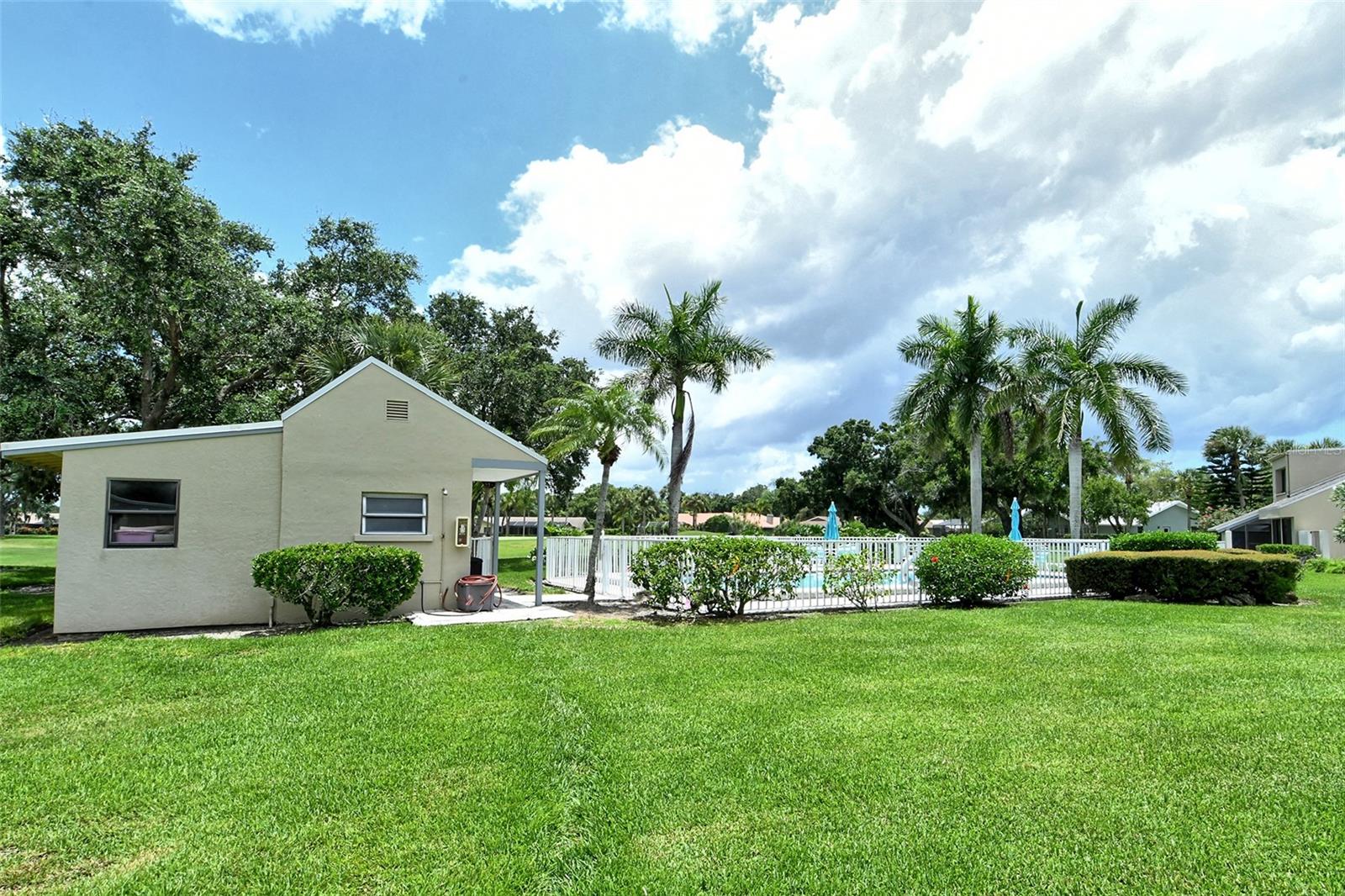 2517 GLEBE FARM CLOSE #H-2, SARASOTA, FL, 34235