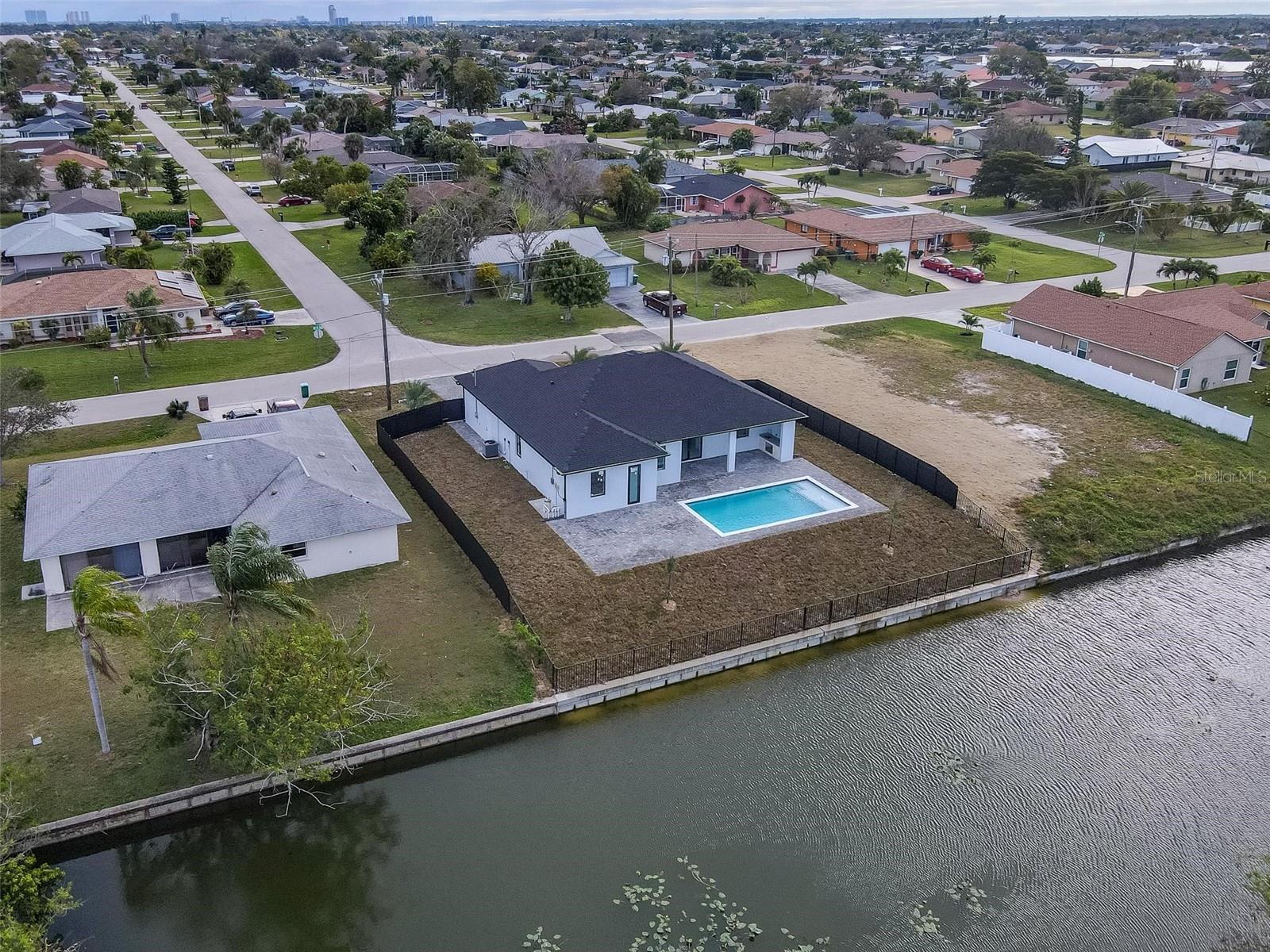 12 SE 17TH AVE, CAPE CORAL, FL, 33990