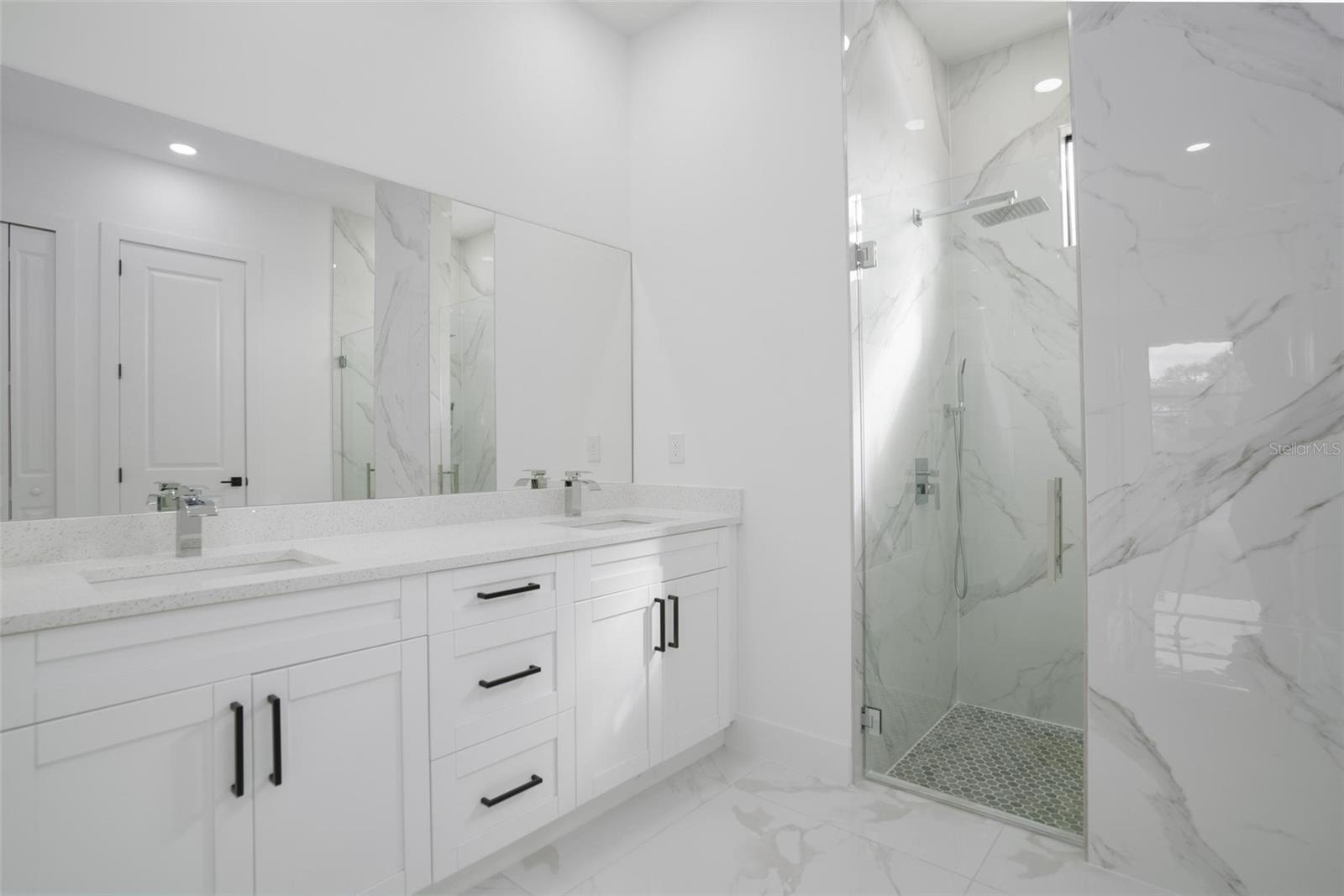 12 SE 17TH AVE, CAPE CORAL, FL, 33990