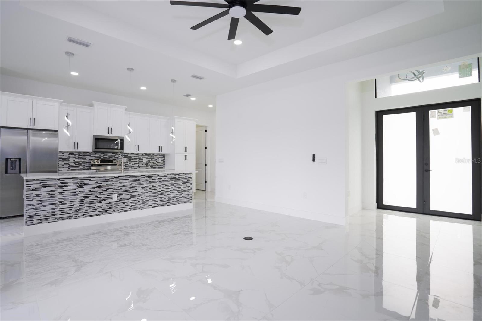 12 SE 17TH AVE, CAPE CORAL, FL, 33990