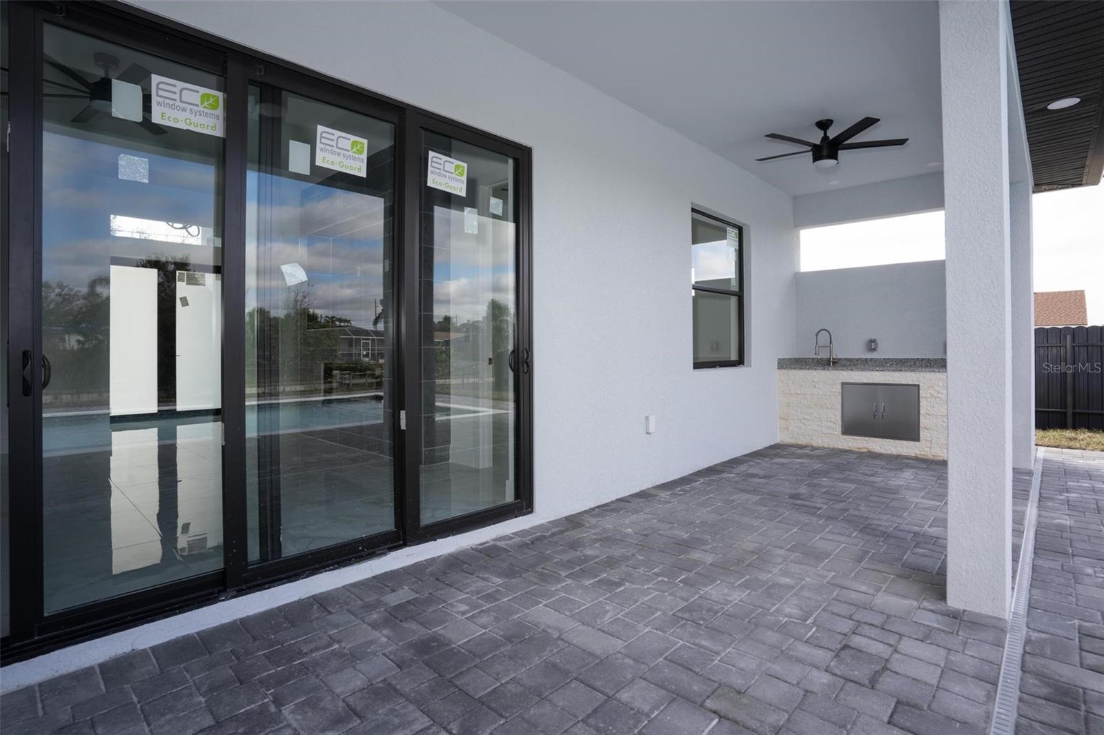 12 SE 17TH AVE, CAPE CORAL, FL, 33990