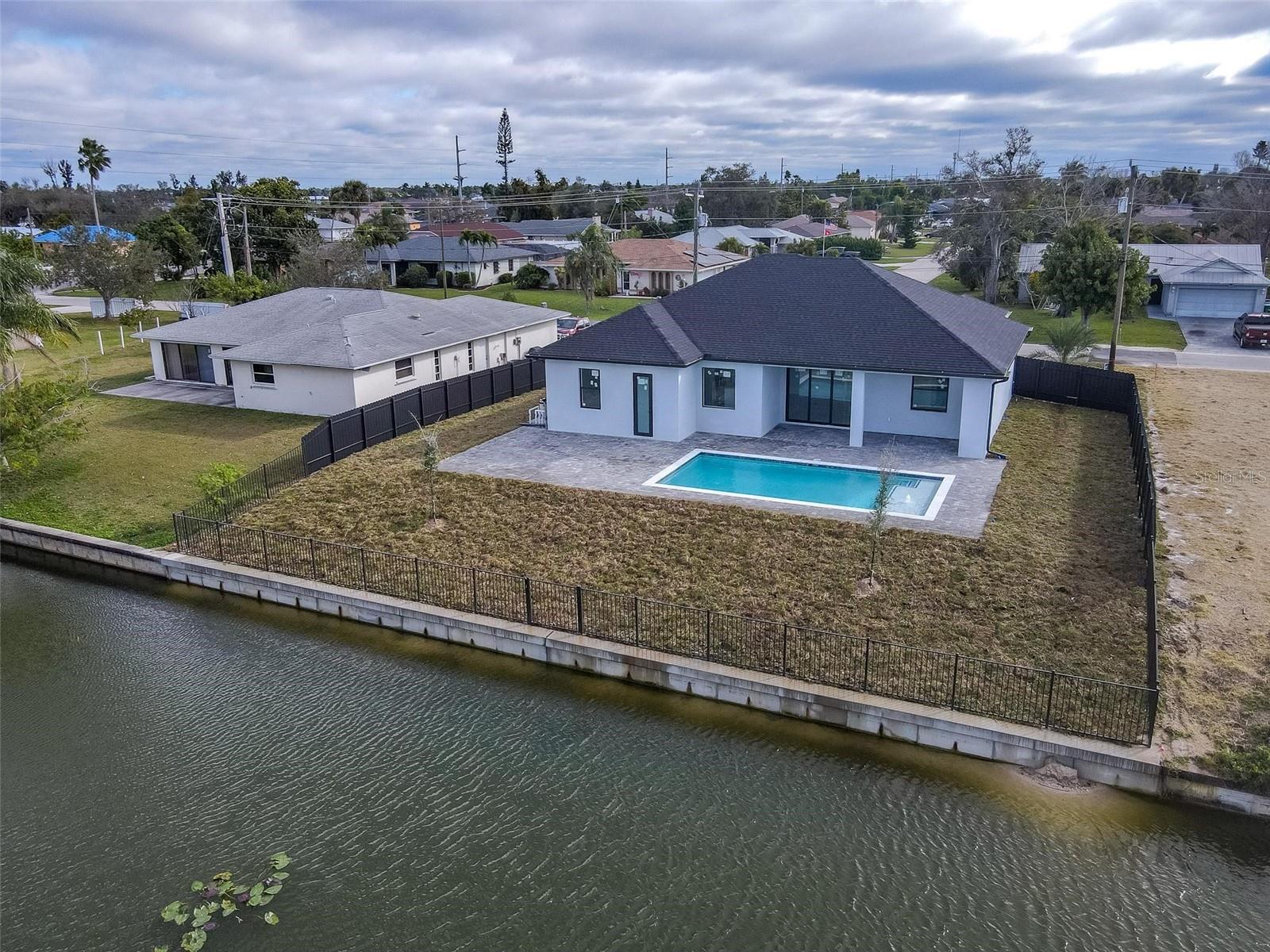 12 SE 17TH AVE, CAPE CORAL, FL, 33990