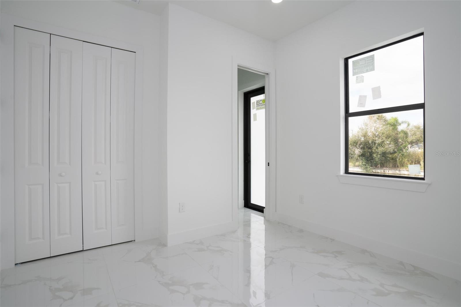 12 SE 17TH AVE, CAPE CORAL, FL, 33990