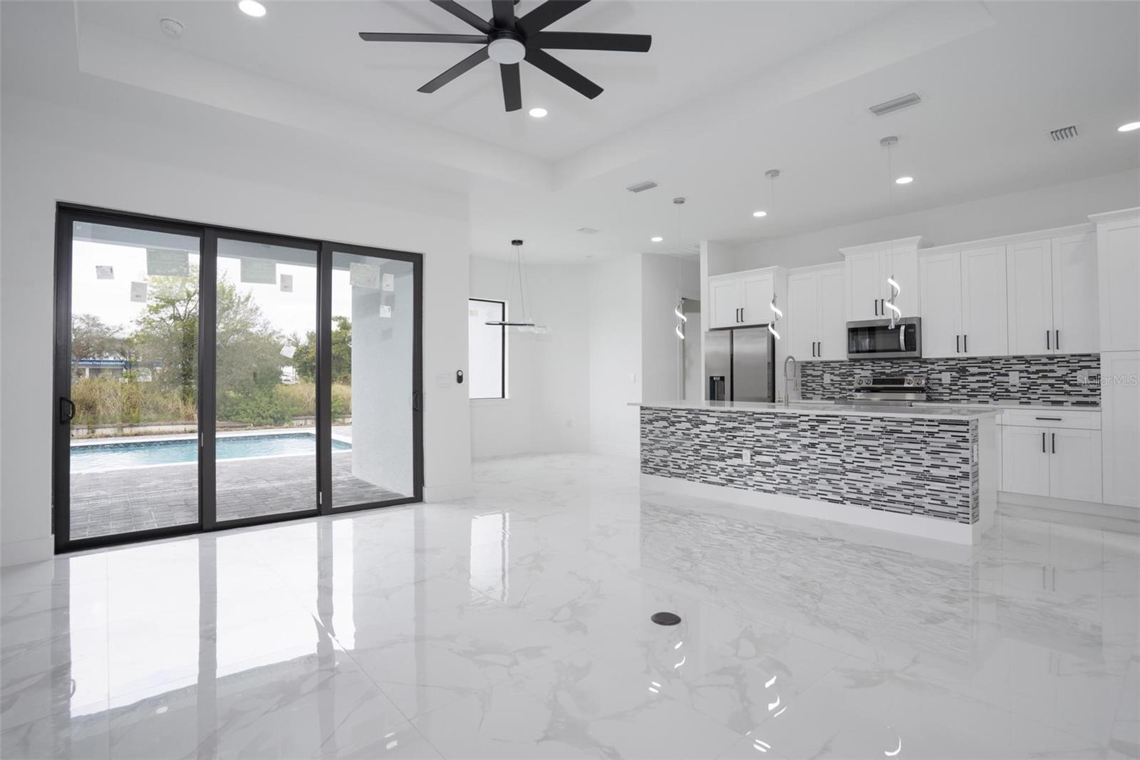 12 SE 17TH AVE, CAPE CORAL, FL, 33990
