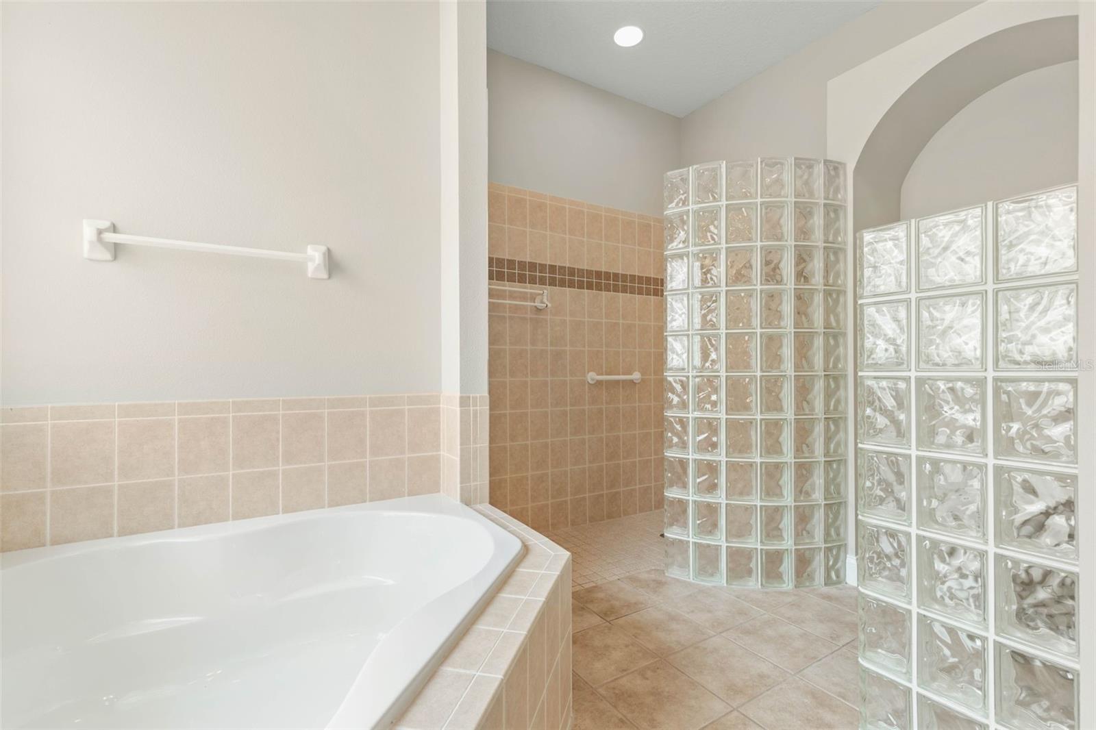 15 VILLAGE VIEW DR, PALM COAST, FL, 32137