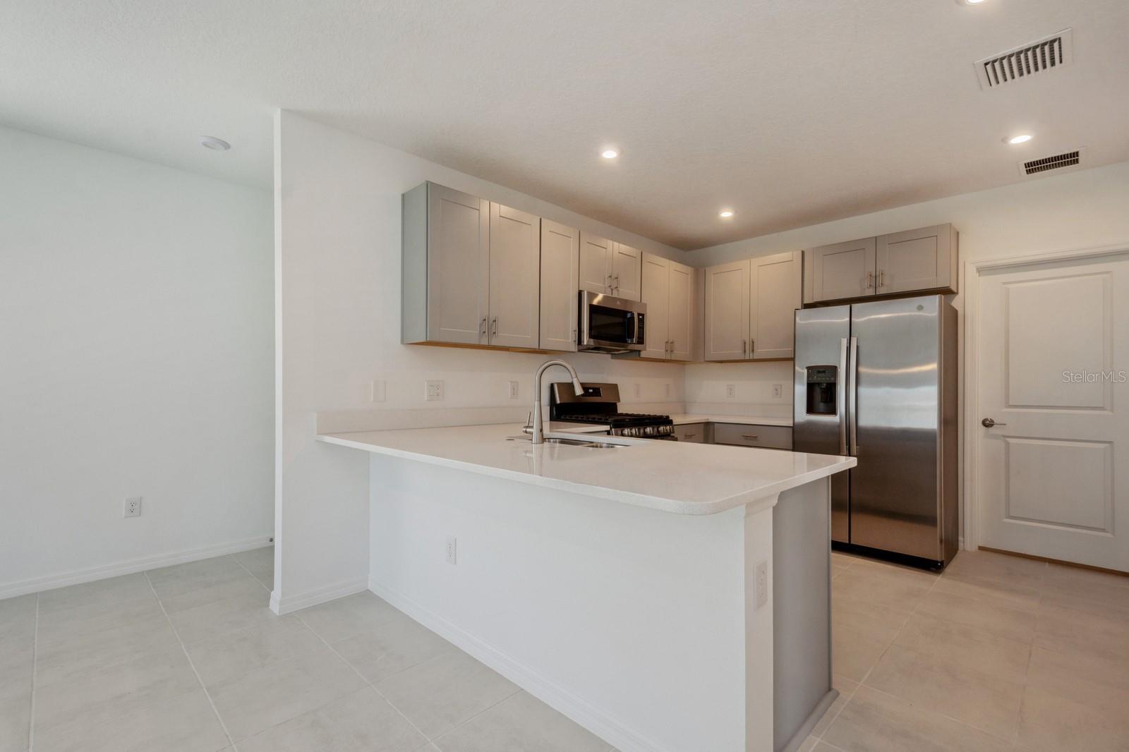 5917 LAURELCREST GLN, PALMETTO, FL, 34221