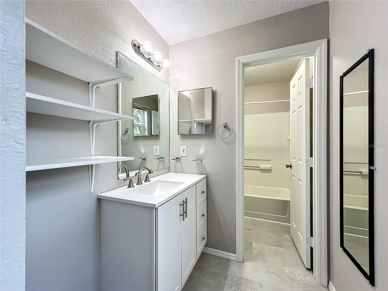 110 BERRY RD, WINTER HAVEN, FL, 33880