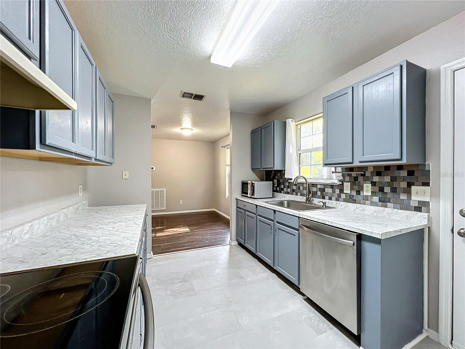 110 BERRY RD, WINTER HAVEN, FL, 33880