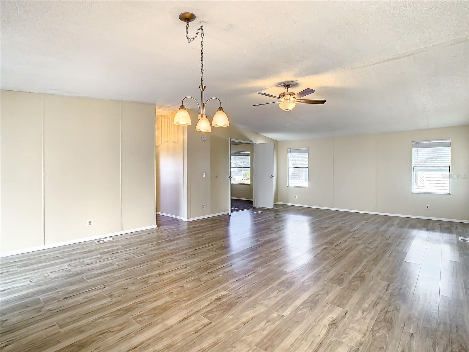 34051 BROWN BYU, WESLEY CHAPEL, FL, 33543