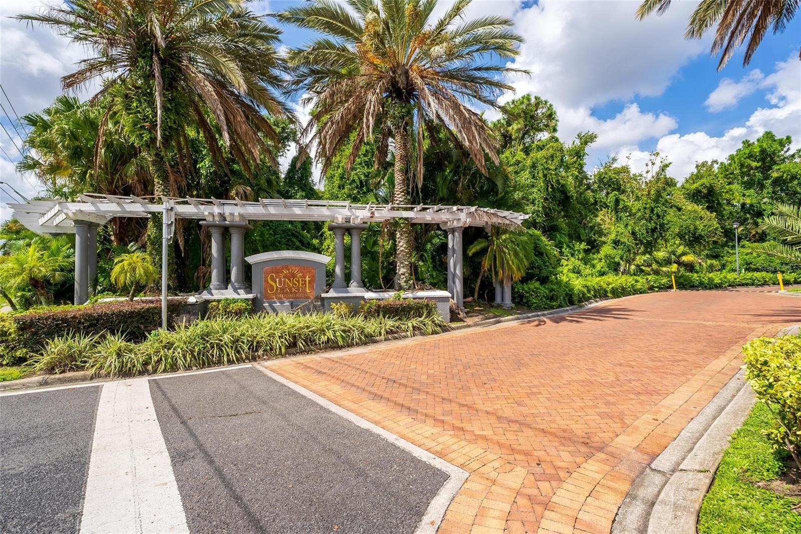 4368 S KIRKMAN RD #212, ORLANDO, FL, 32811