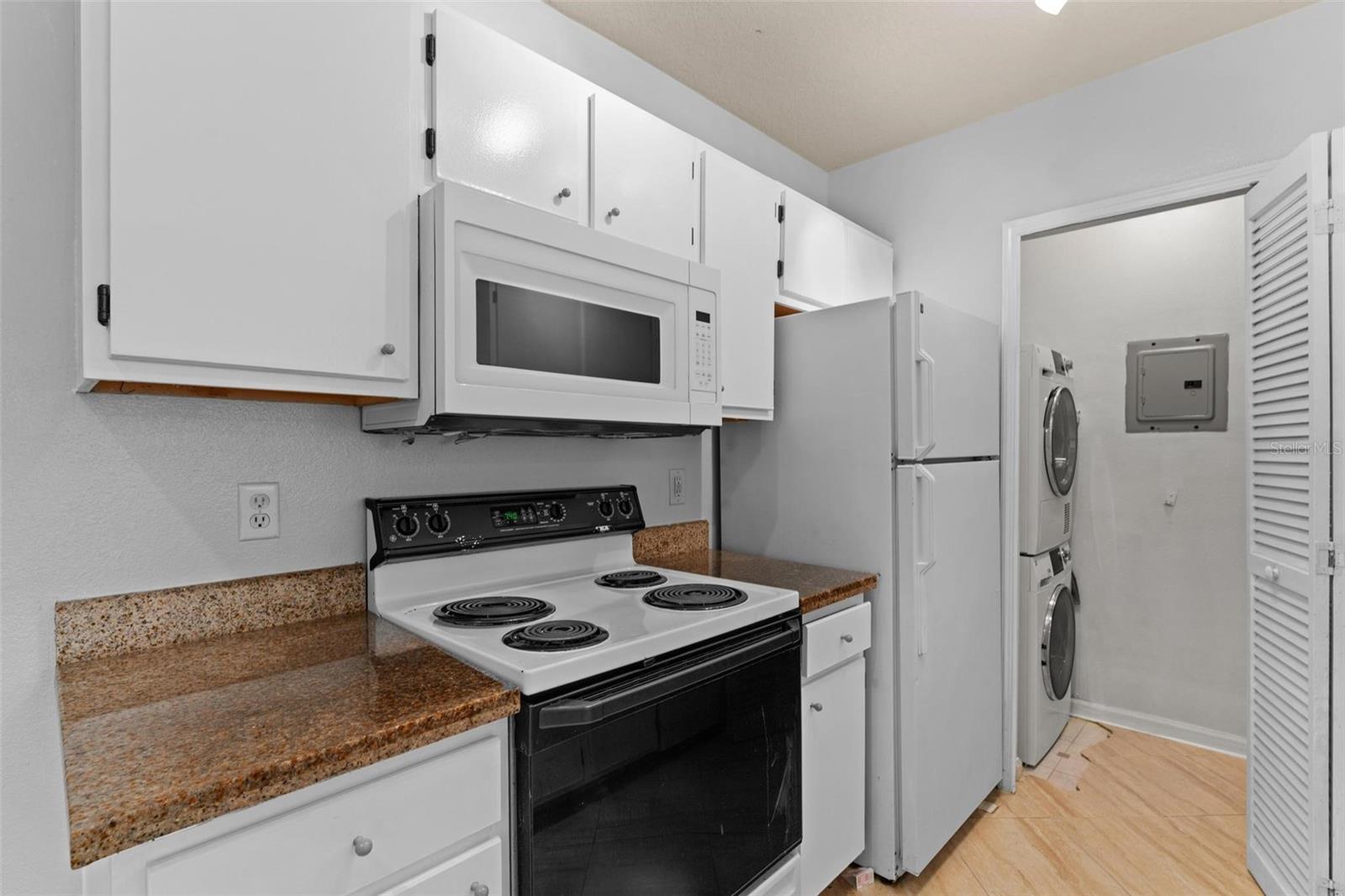 4368 S KIRKMAN RD #212, ORLANDO, FL, 32811