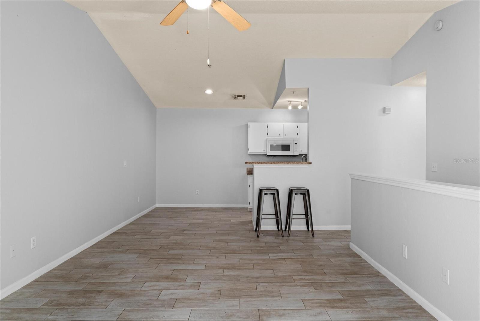 4368 S KIRKMAN RD #212, ORLANDO, FL, 32811