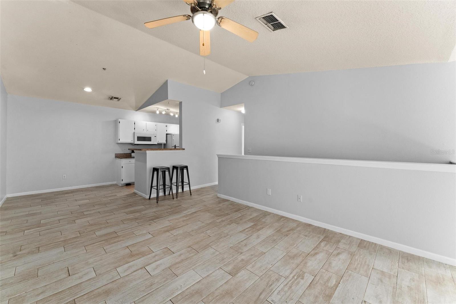 4368 S KIRKMAN RD #212, ORLANDO, FL, 32811