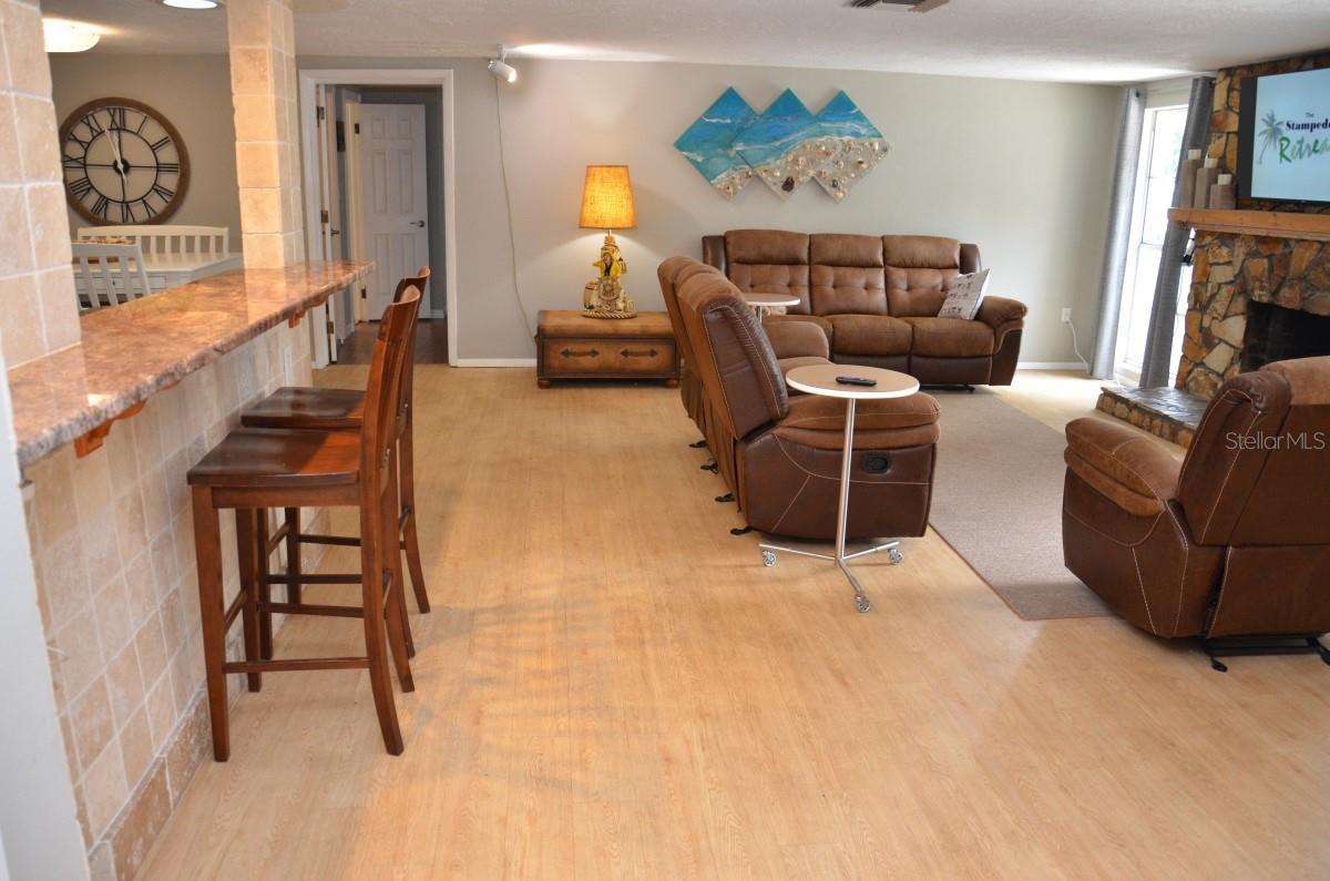 9400 93RD ST, SEMINOLE, FL, 33777