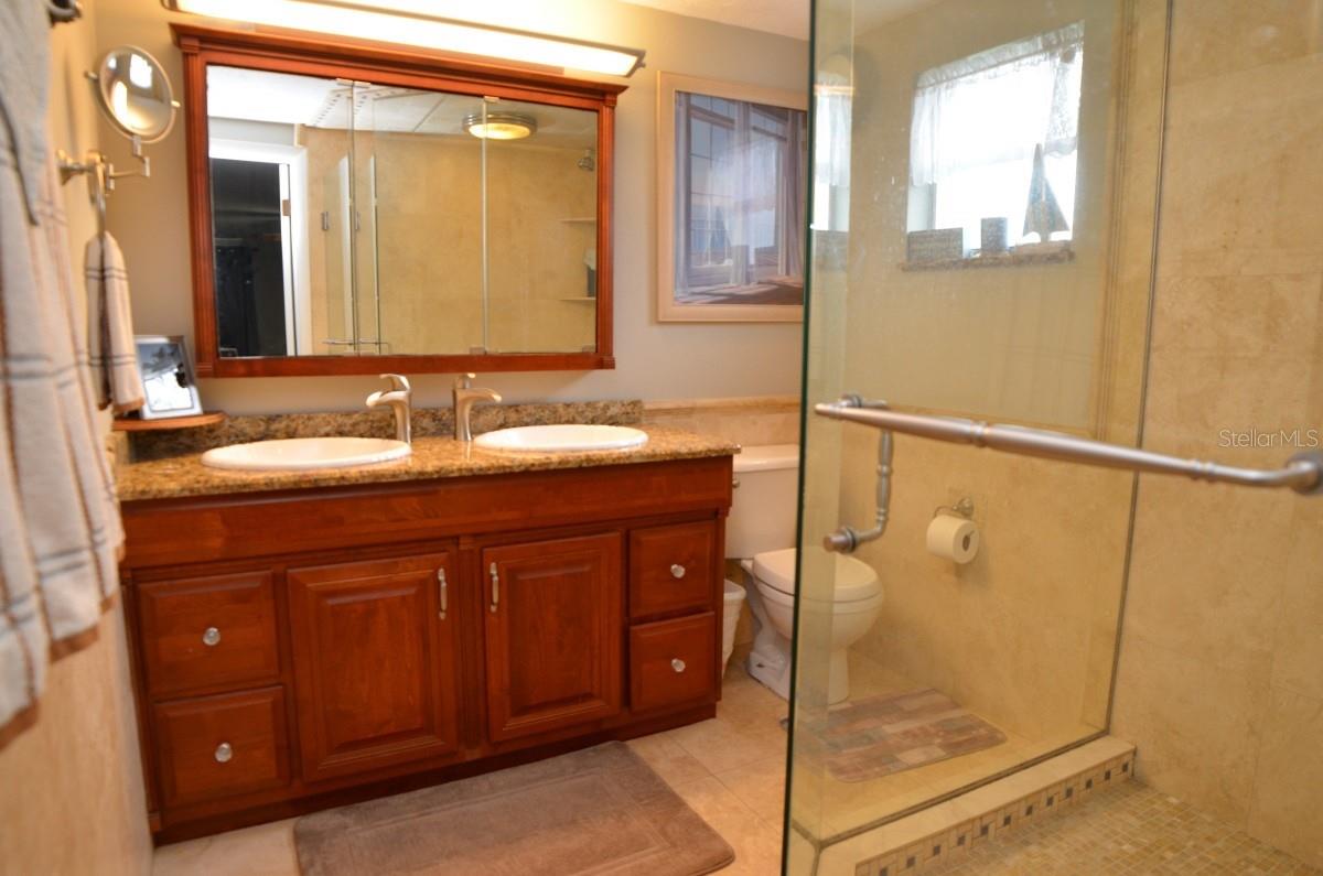 9400 93RD ST, SEMINOLE, FL, 33777