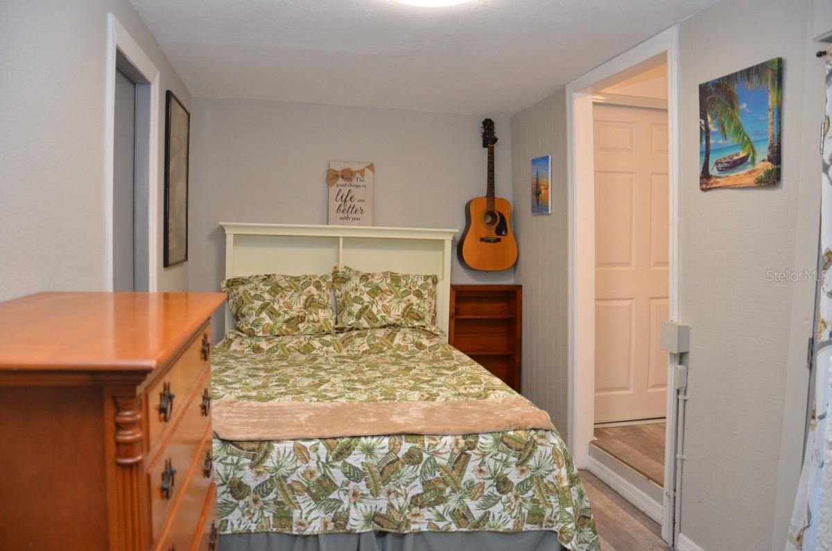 9400 93RD ST, SEMINOLE, FL, 33777