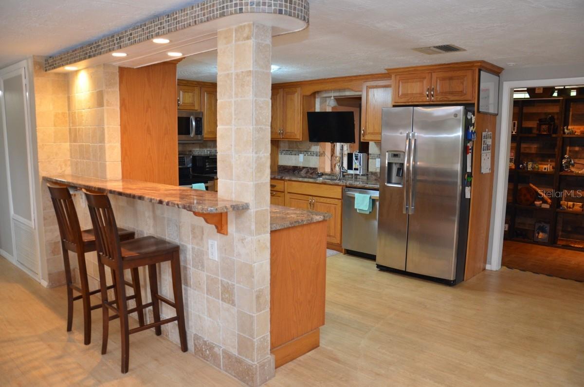 9400 93RD ST, SEMINOLE, FL, 33777