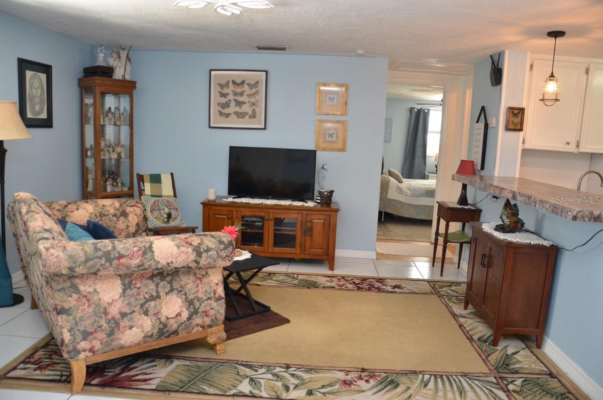 9400 93RD ST, SEMINOLE, FL, 33777
