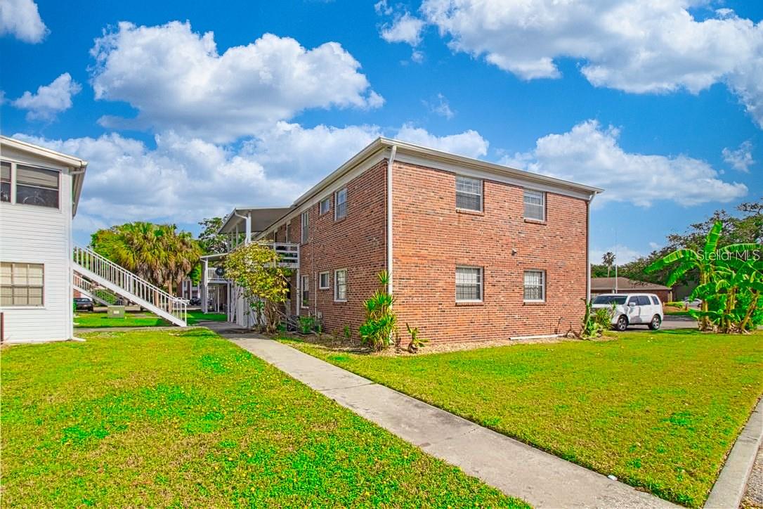 4507 9TH ST W #E2, BRADENTON, FL, 34207