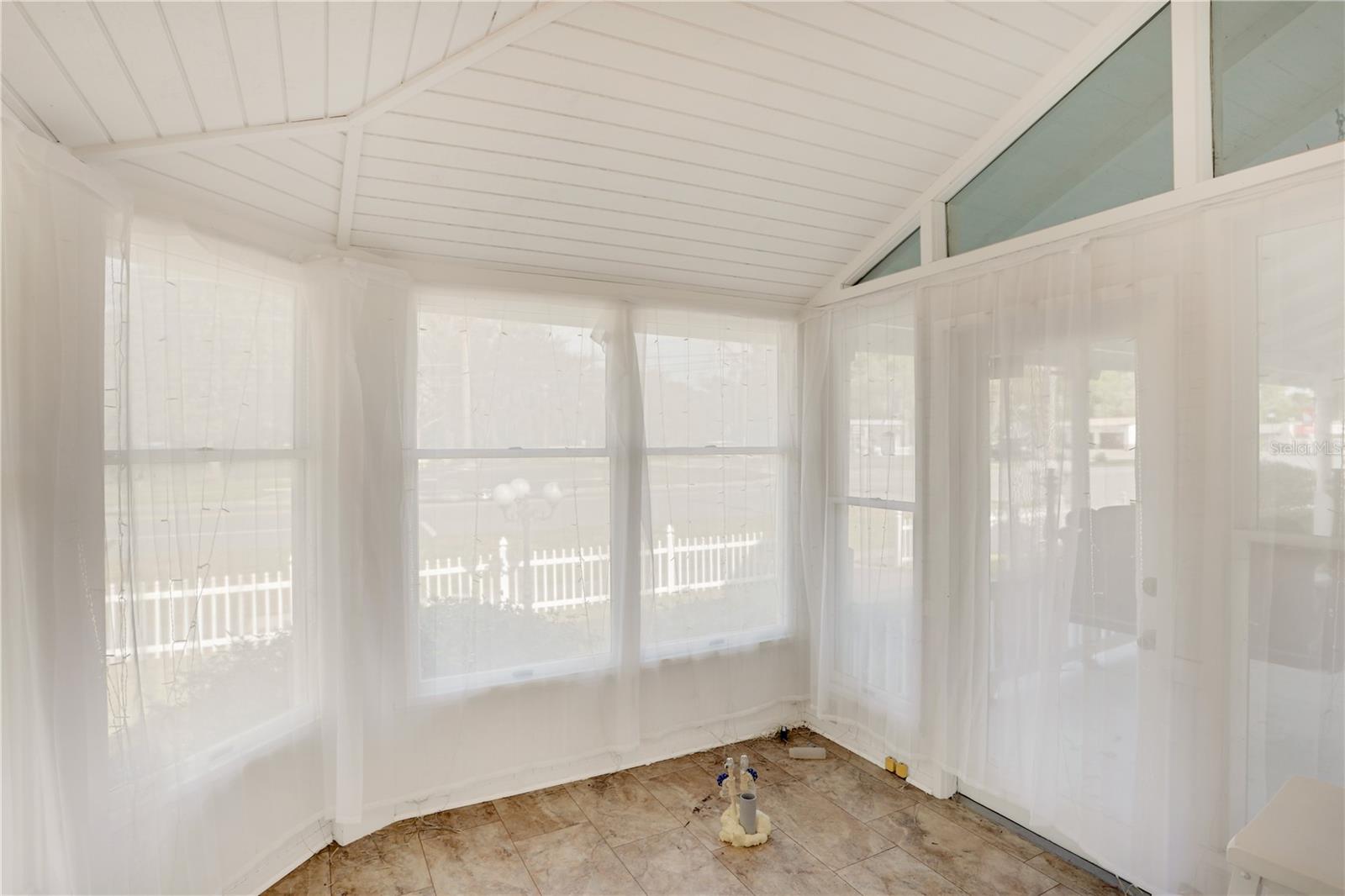 18741 HIGH SPRINGS MAIN ST, HIGH SPRINGS, FL, 32643