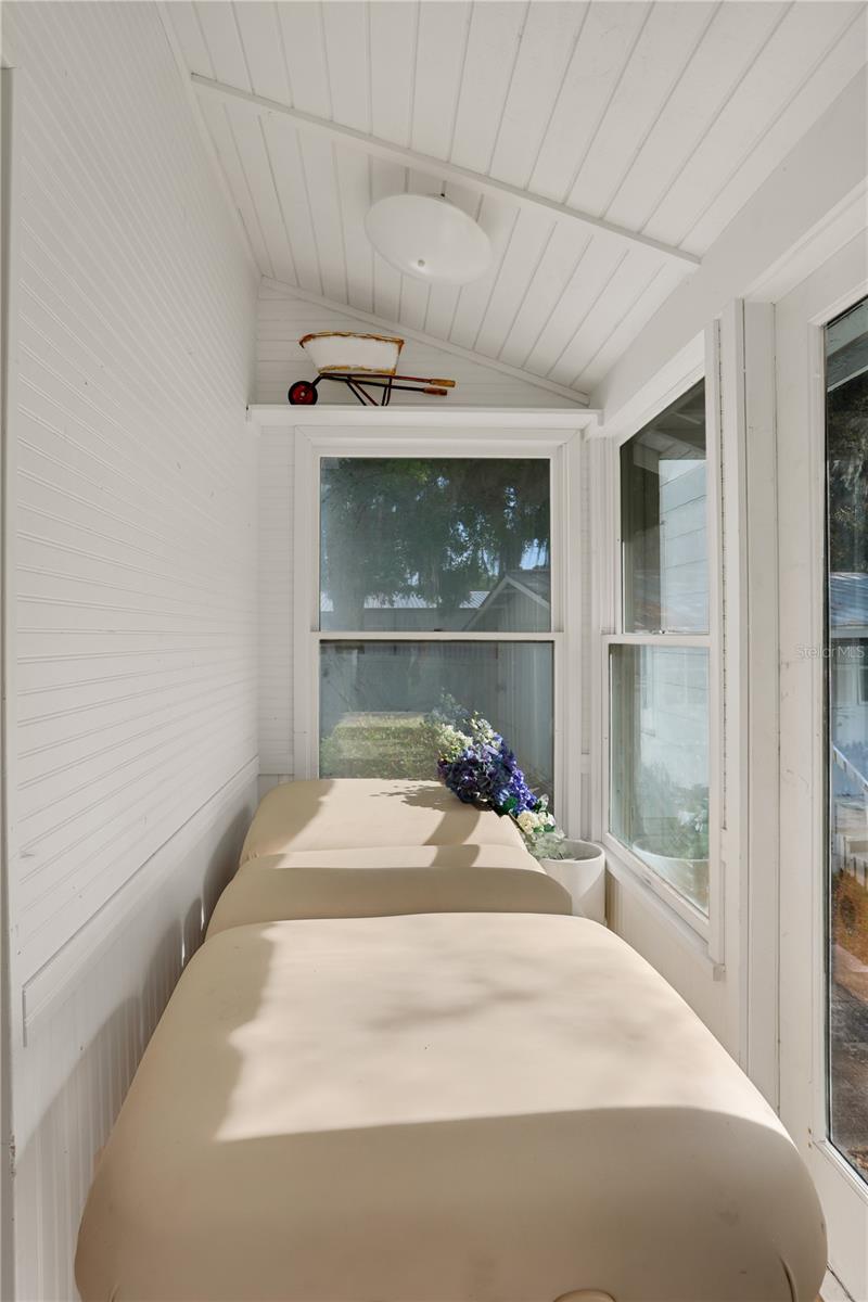 18741 HIGH SPRINGS MAIN ST, HIGH SPRINGS, FL, 32643