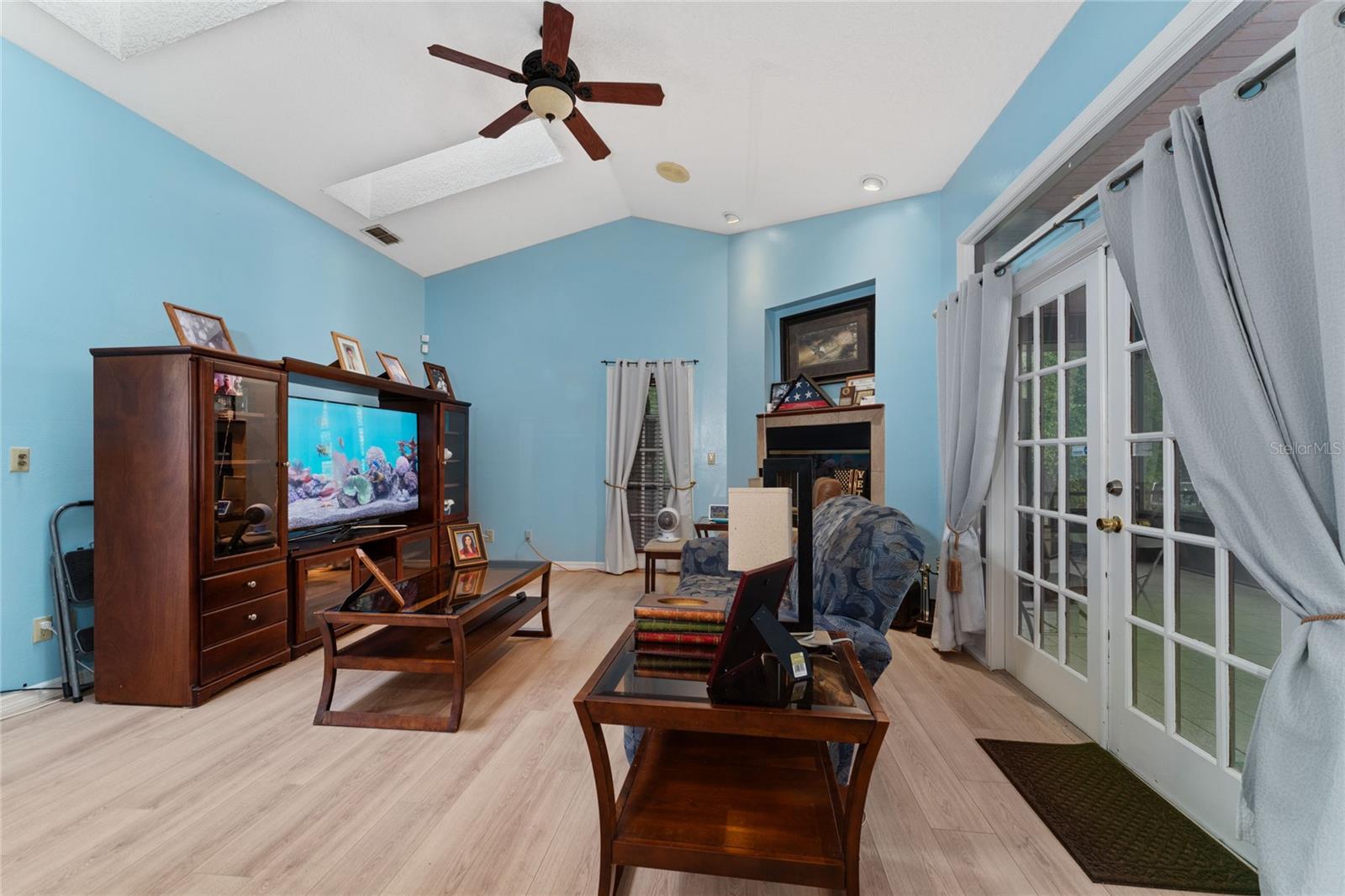 463 N PINE MEADOW DR, DEBARY, FL, 32713