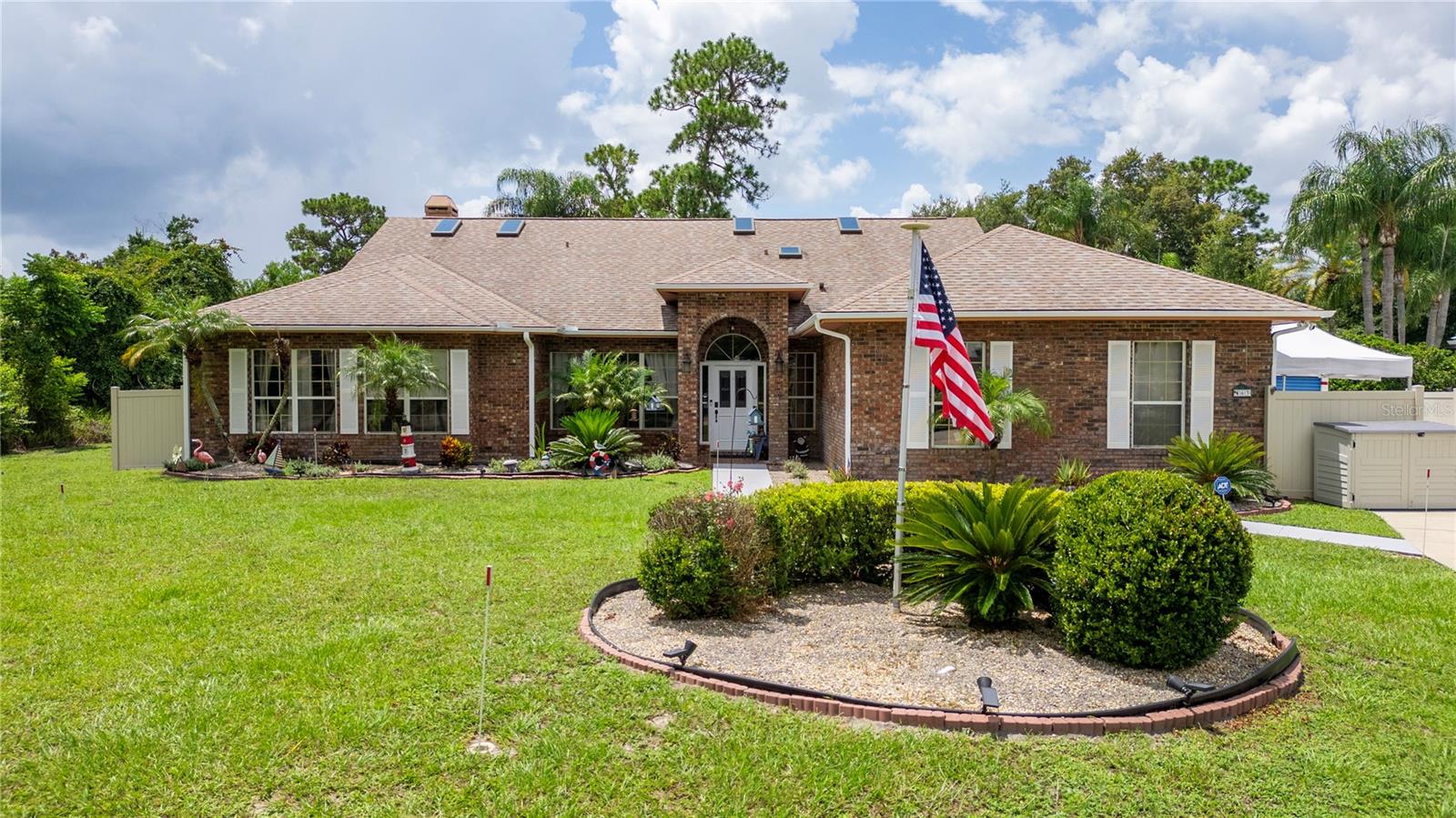 463 N PINE MEADOW DR, DEBARY, FL, 32713