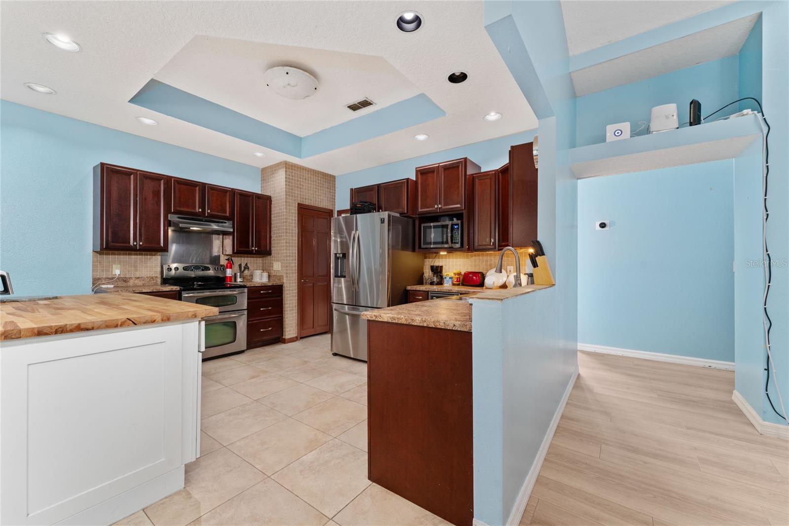 463 N PINE MEADOW DR, DEBARY, FL, 32713