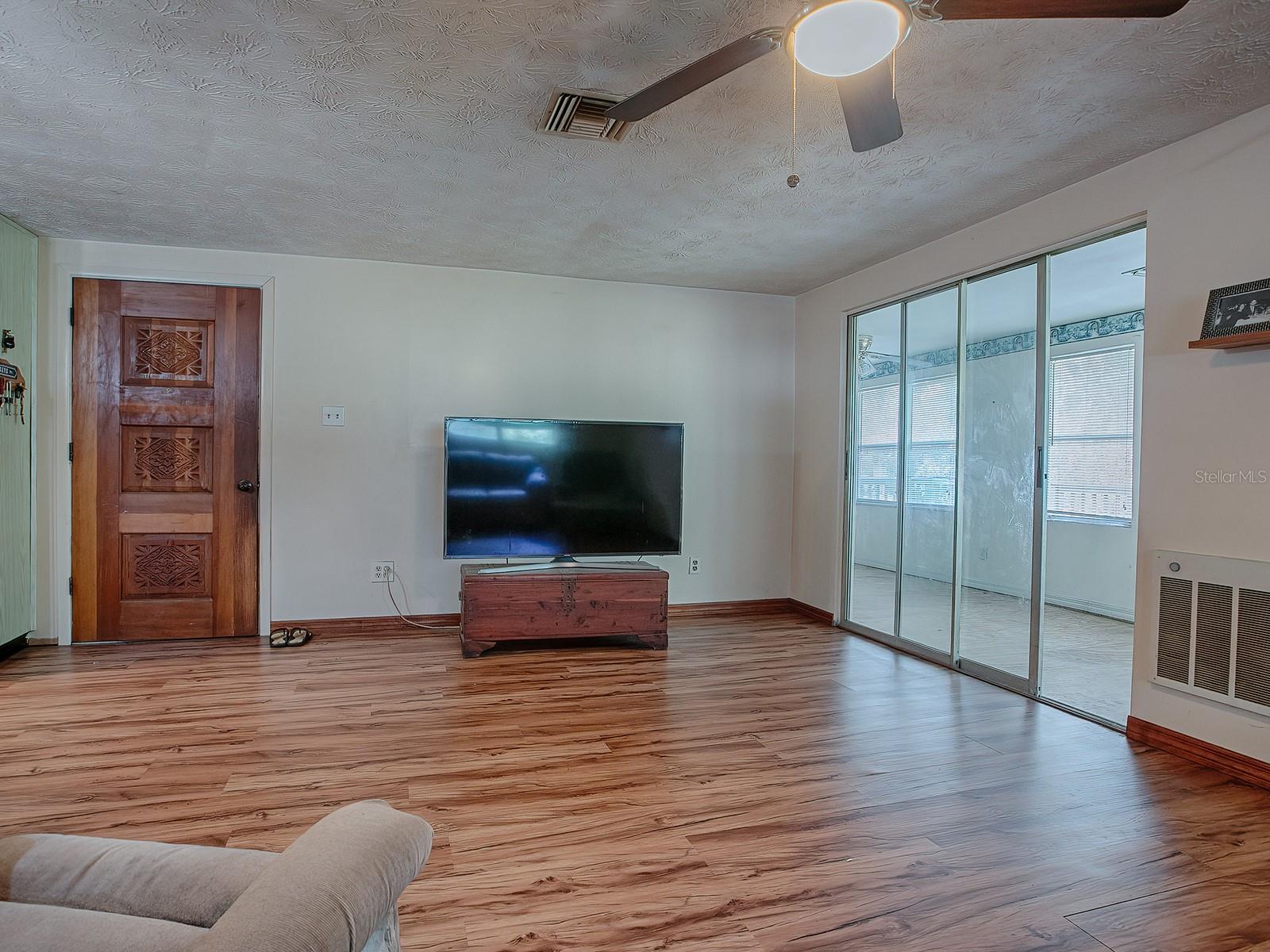 853 CR 484, LAKE PANASOFFKEE, FL, 33538