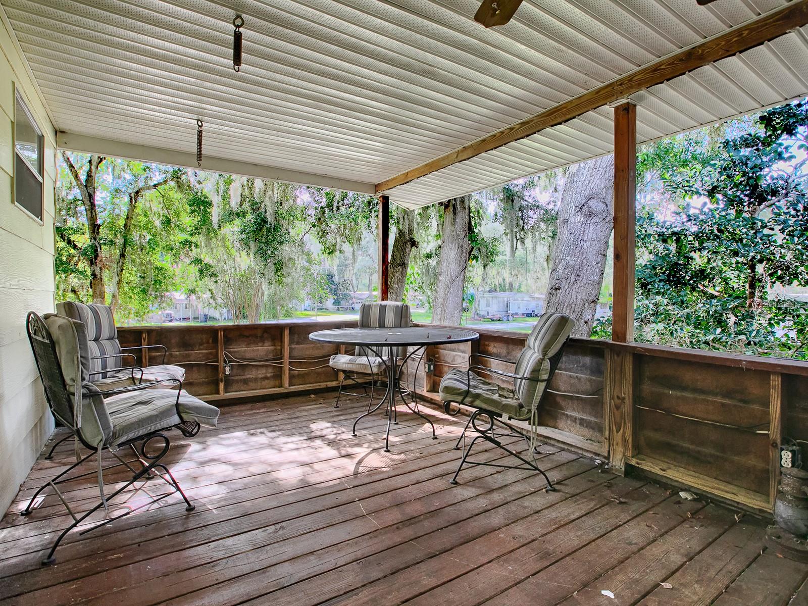 853 CR 484, LAKE PANASOFFKEE, FL, 33538