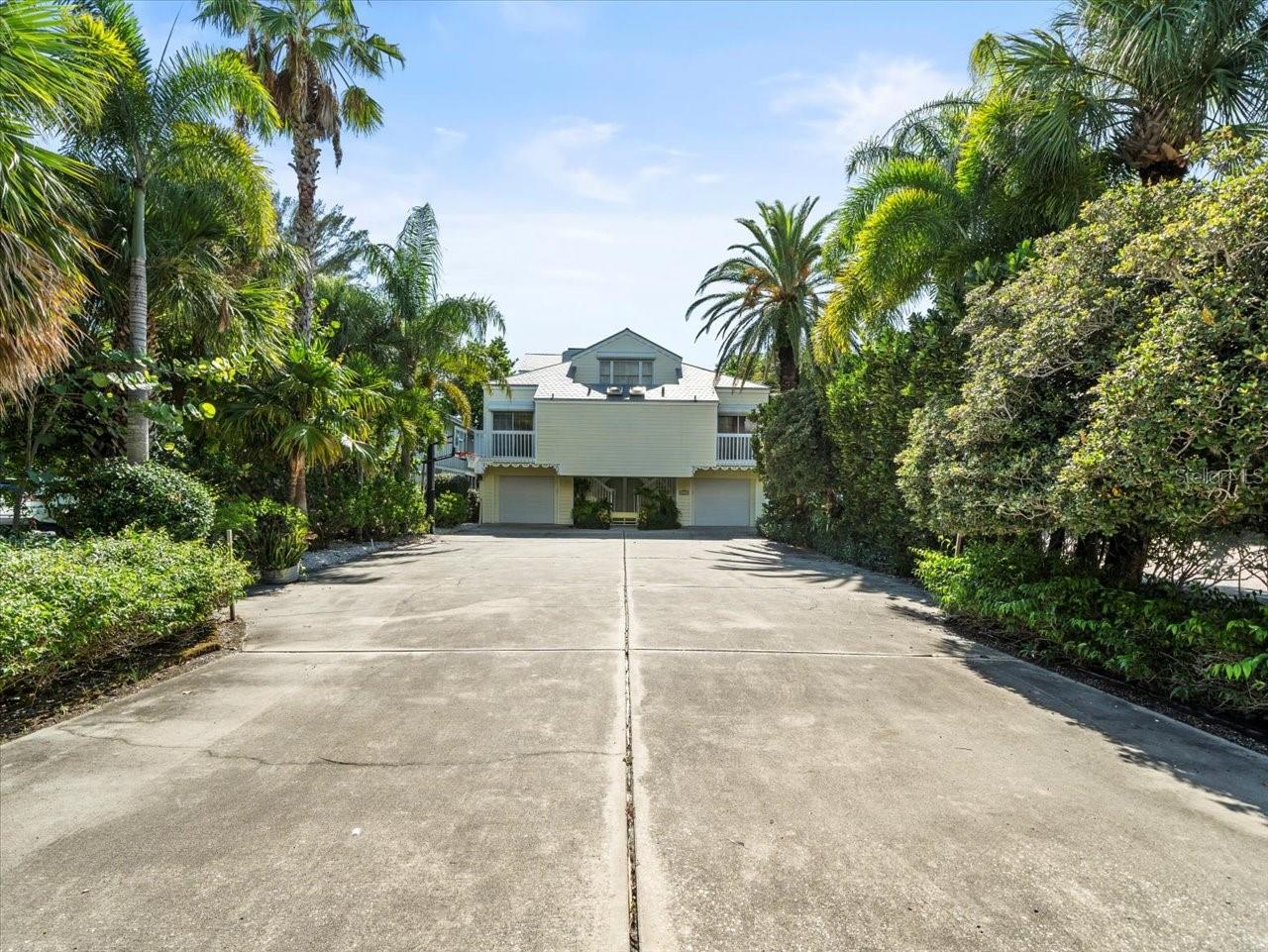 U8251980 Property Photo