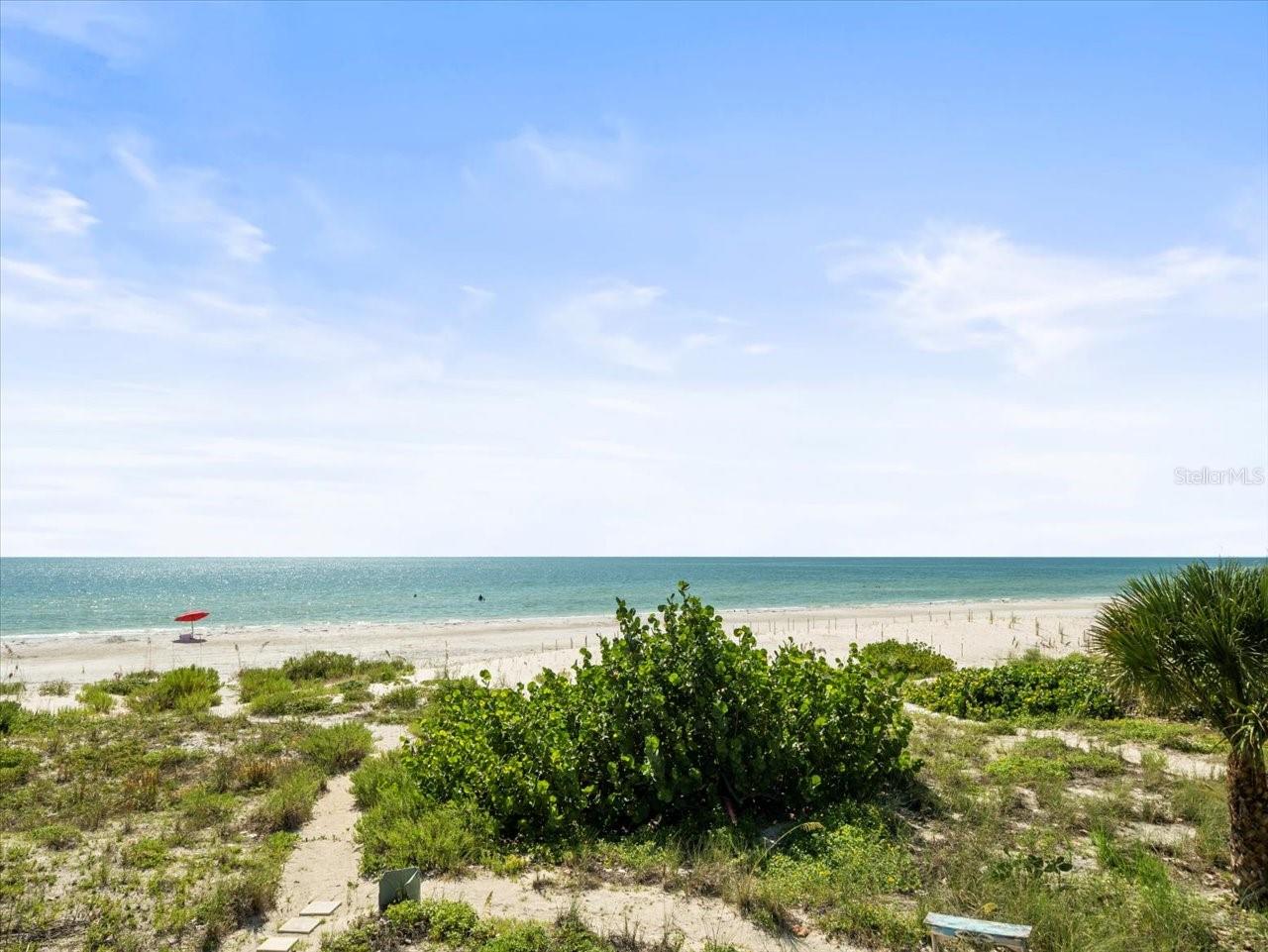 U8251980 Property Photo