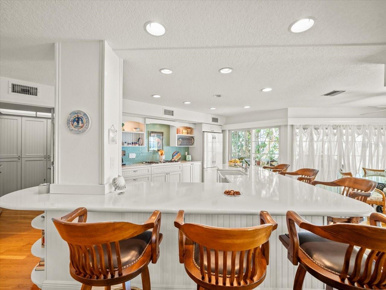 U8251980 Property Photo