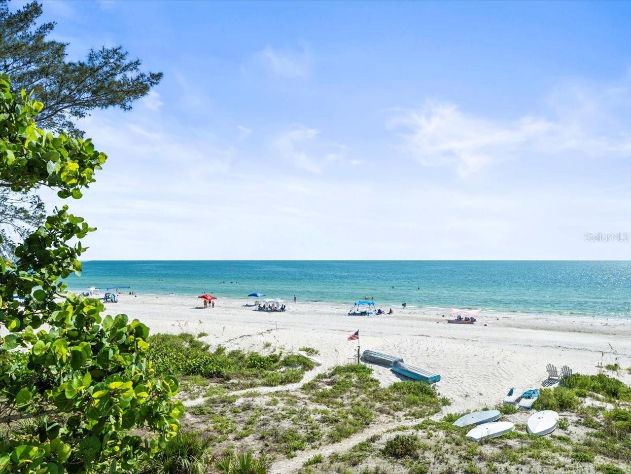 U8251980 Property Photo