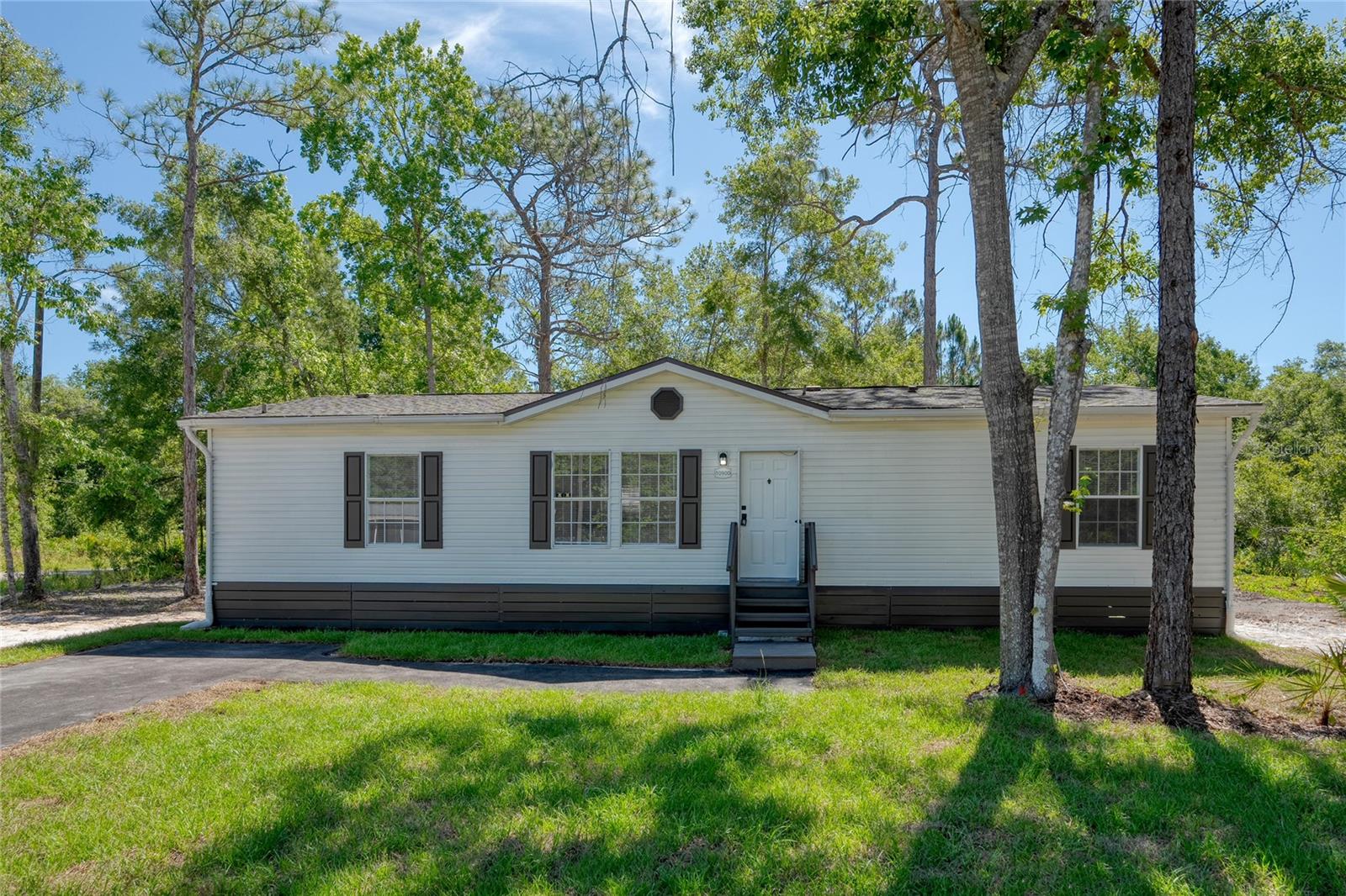 10900 LAKE DR, NEW PORT RICHEY, FL, 34654