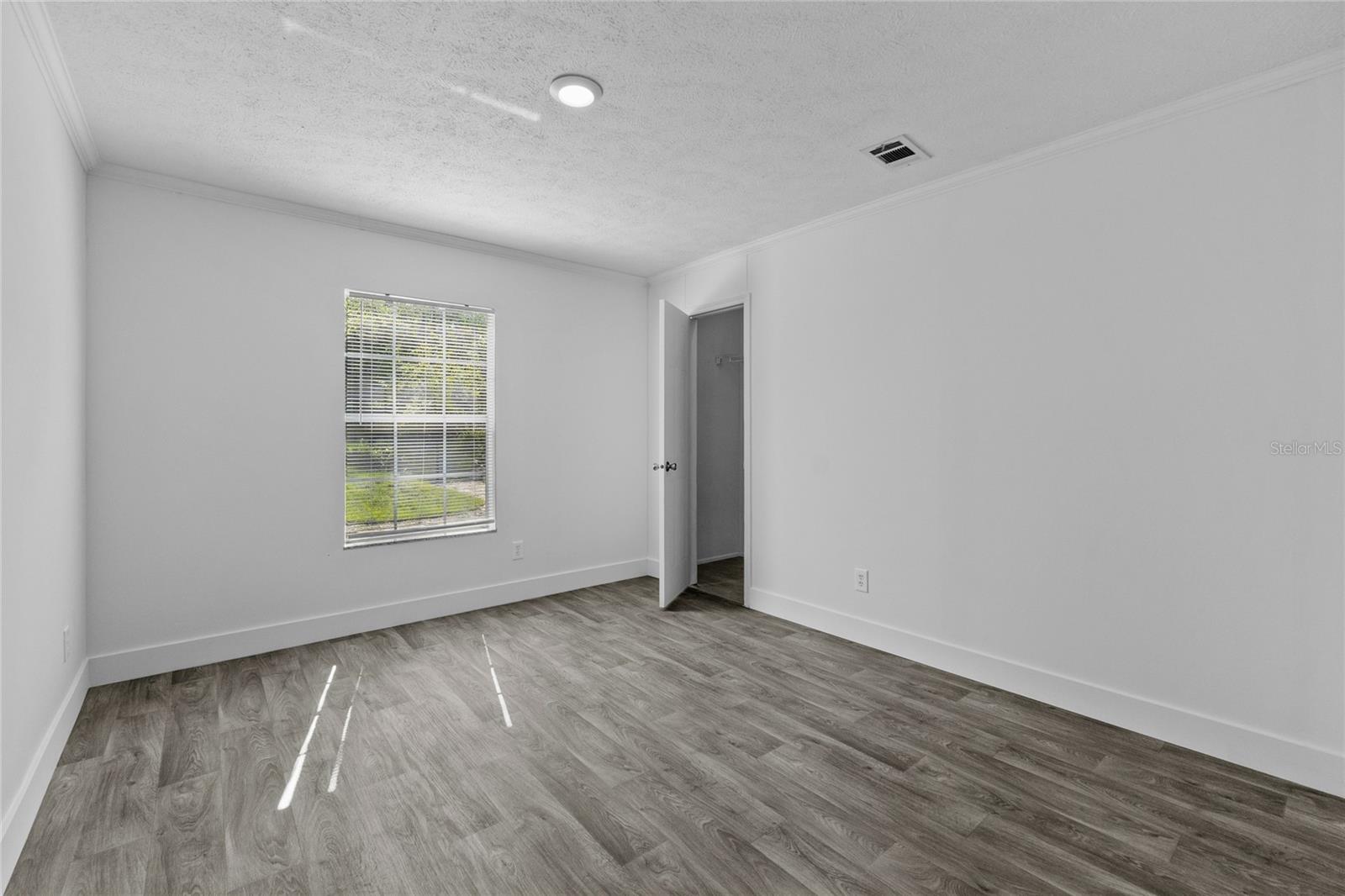 10900 LAKE DR, NEW PORT RICHEY, FL, 34654