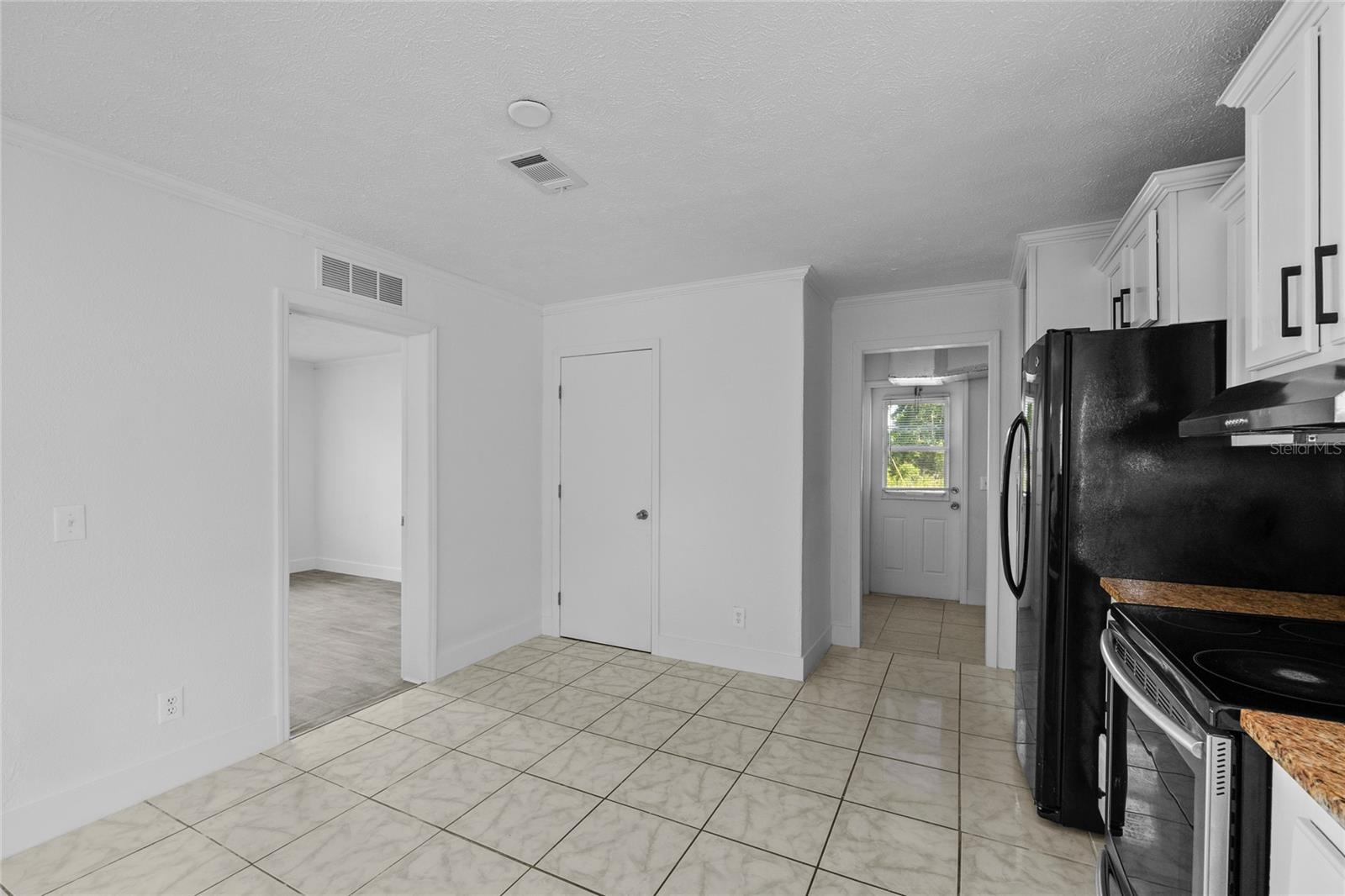 10900 LAKE DR, NEW PORT RICHEY, FL, 34654