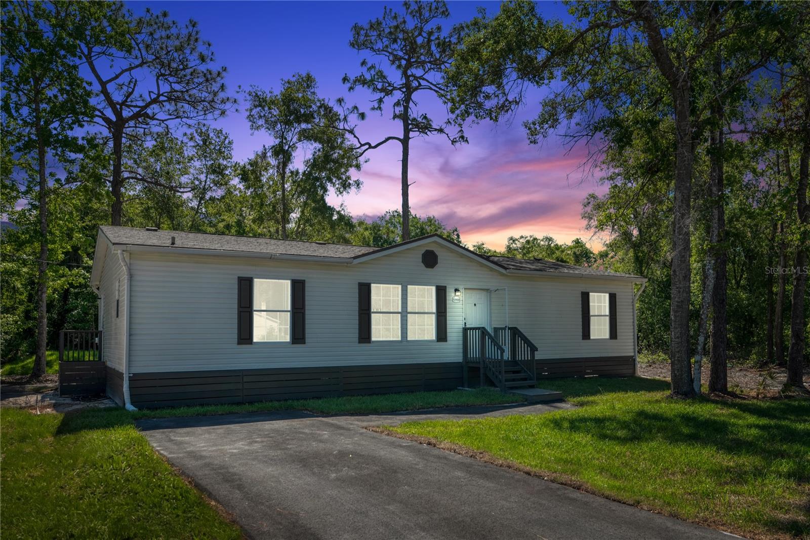 10900 LAKE DR, NEW PORT RICHEY, FL, 34654