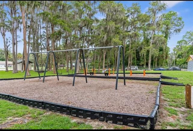 10900 LAKE DR, NEW PORT RICHEY, FL, 34654