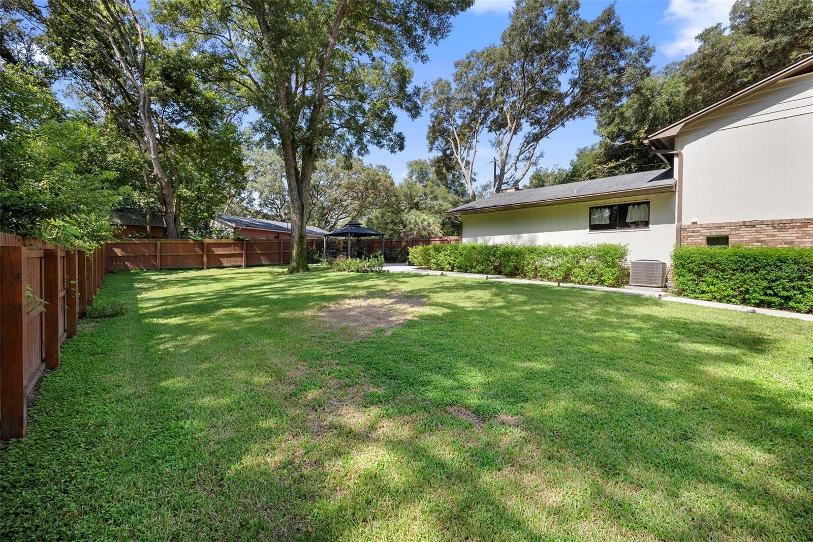 2101 STRATFORD DR, DELAND, FL, 32724