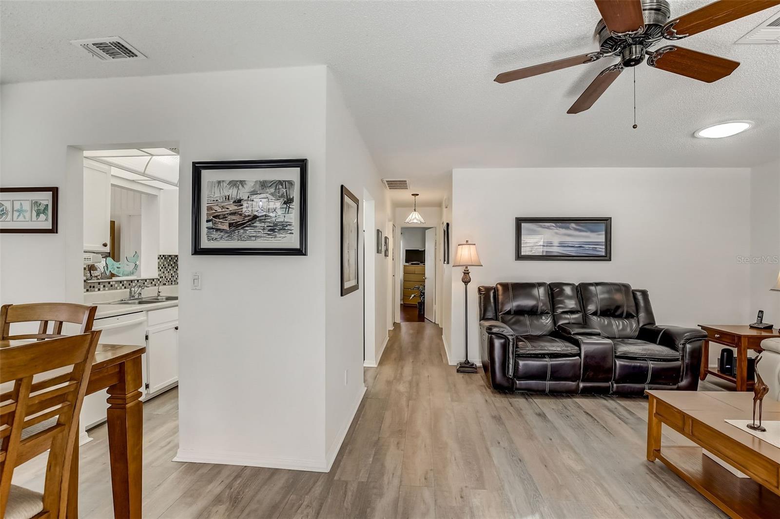 2344 GLENMORE CIR, SUN CITY CENTER, FL, 33573