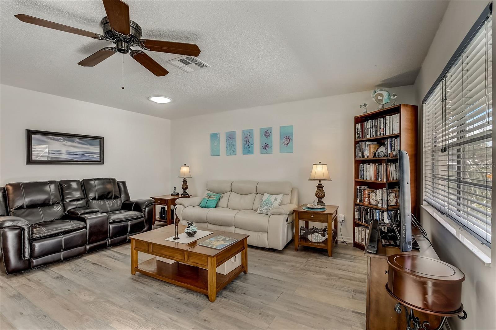 2344 GLENMORE CIR, SUN CITY CENTER, FL, 33573