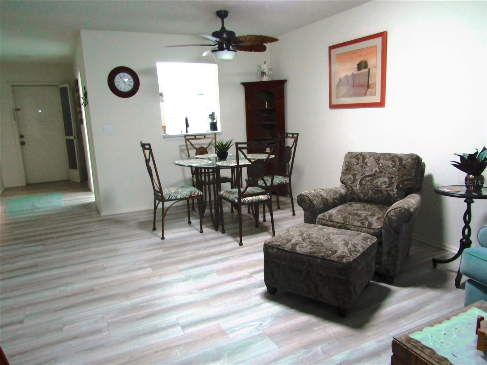 7050 W COUNTRY CLUB DR N #10-A, SARASOTA, FL, 34243