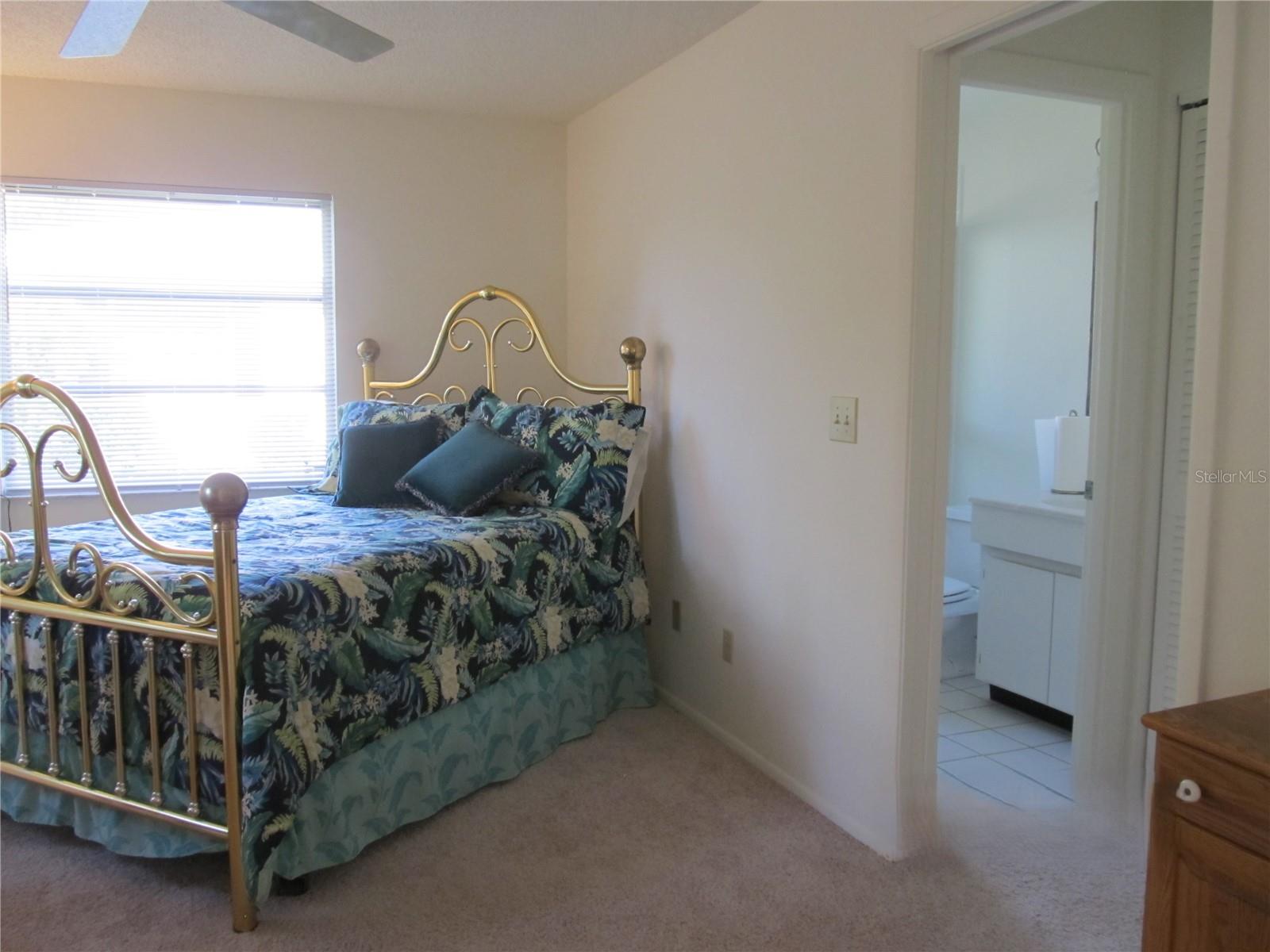 7050 W COUNTRY CLUB DR N #10-A, SARASOTA, FL, 34243