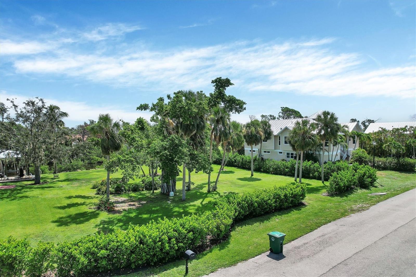 10060 CREEKSIDE DR, PLACIDA, FL, 33946